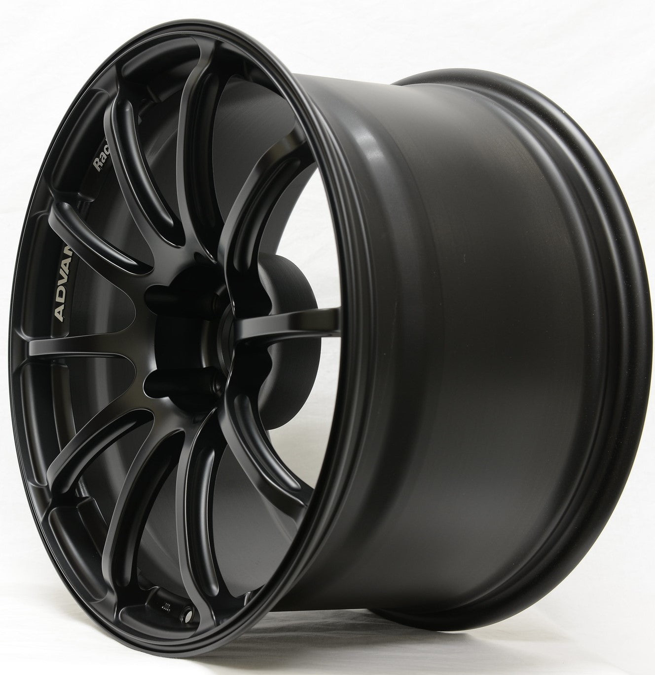 Advan RS II - 18"-C-Dub Tech
