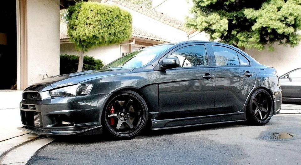 Victory Function VF-01 Front Wide Blister Fenders - Evo X