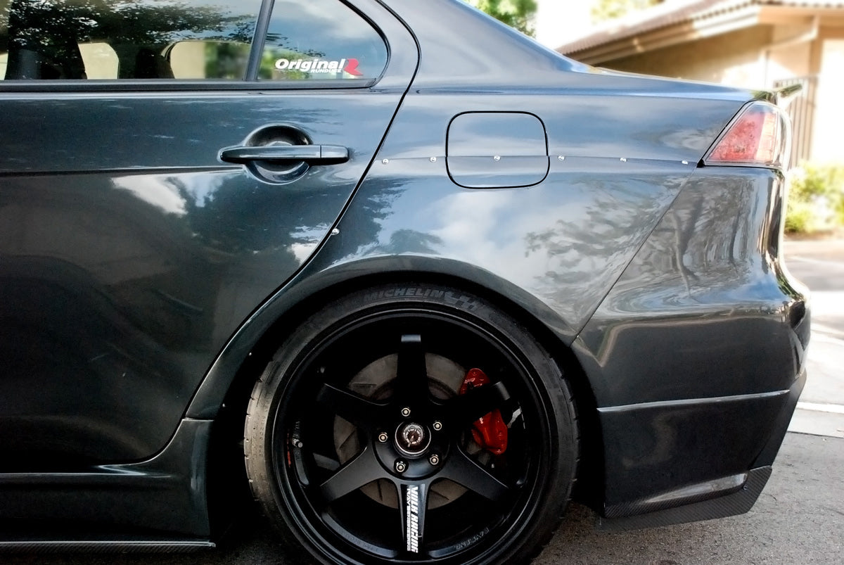Victory Function VF-01R Rear Wide Blister Fenders - Evo X