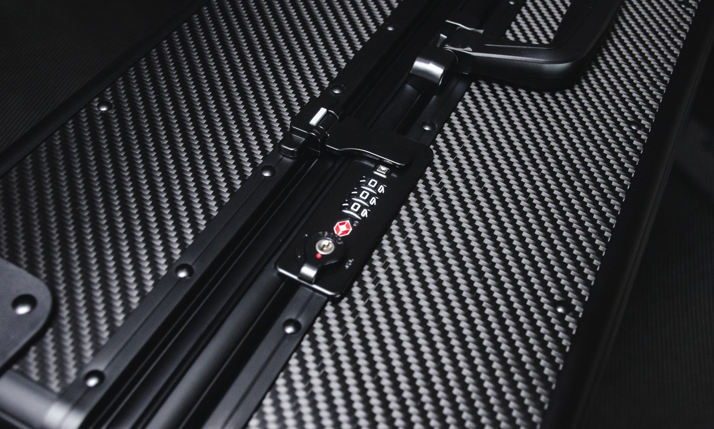 CMST DRY CARBON FIBER SUITCASE