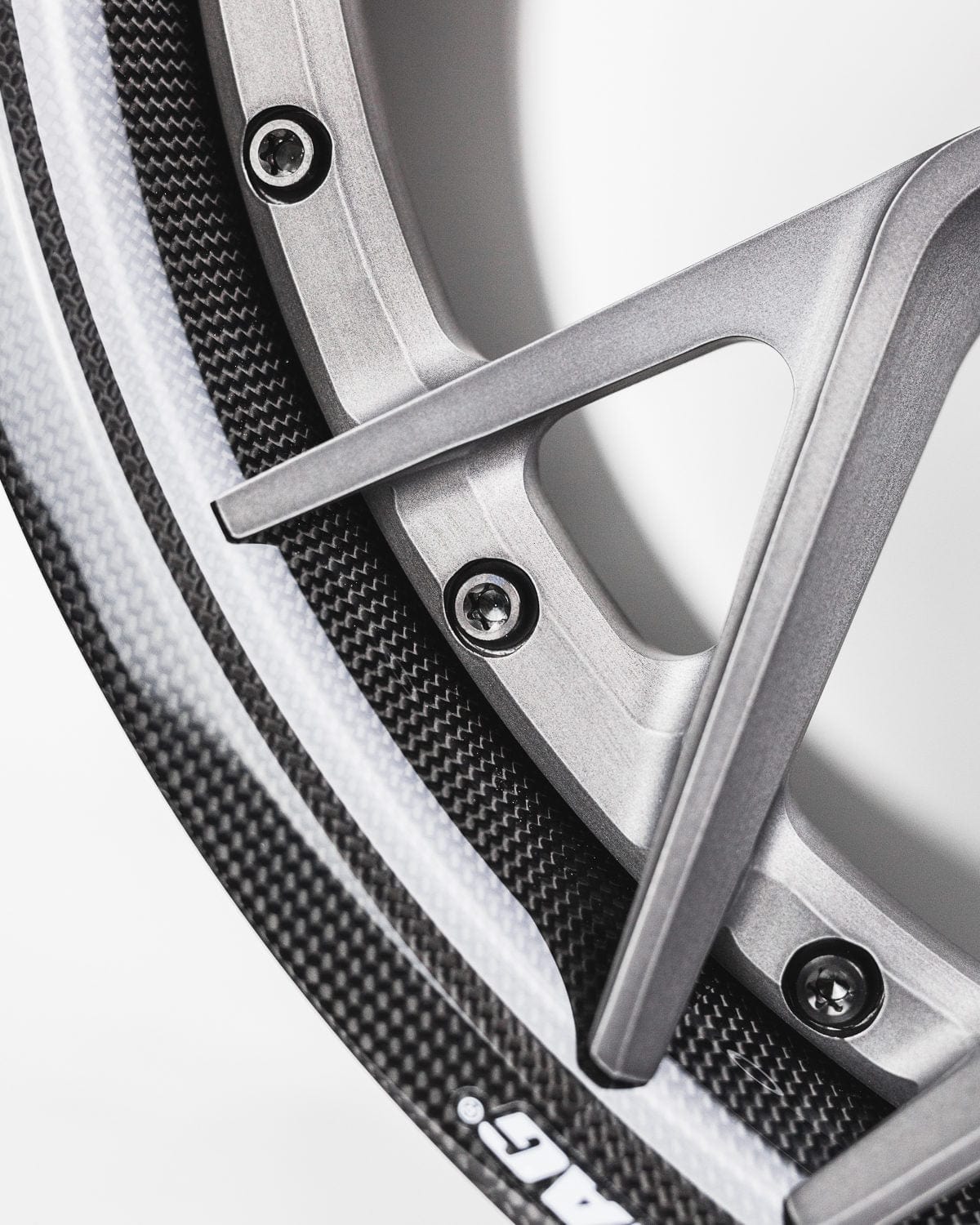 Brixton PF10 Carbon+ Series 2-Piece Forged Wheel