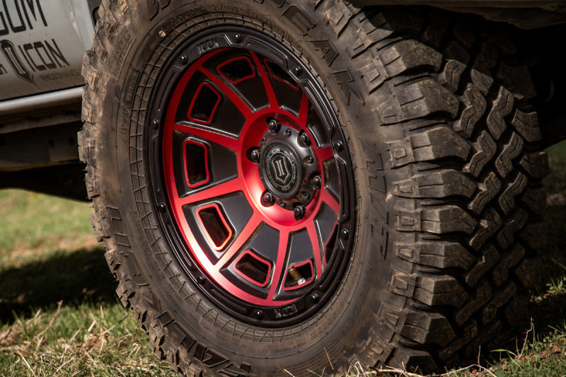 ICON VICTORY SATIN BLACK W/RED TINT