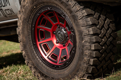 ICON VICTORY SATIN BLACK W/RED TINT