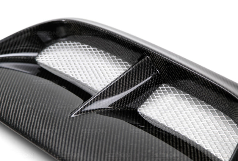 Seibon 04-05 Subaru WRX/STi CW Carbon Fiber Hood Scoop - - HDS0405SBIMP-CW