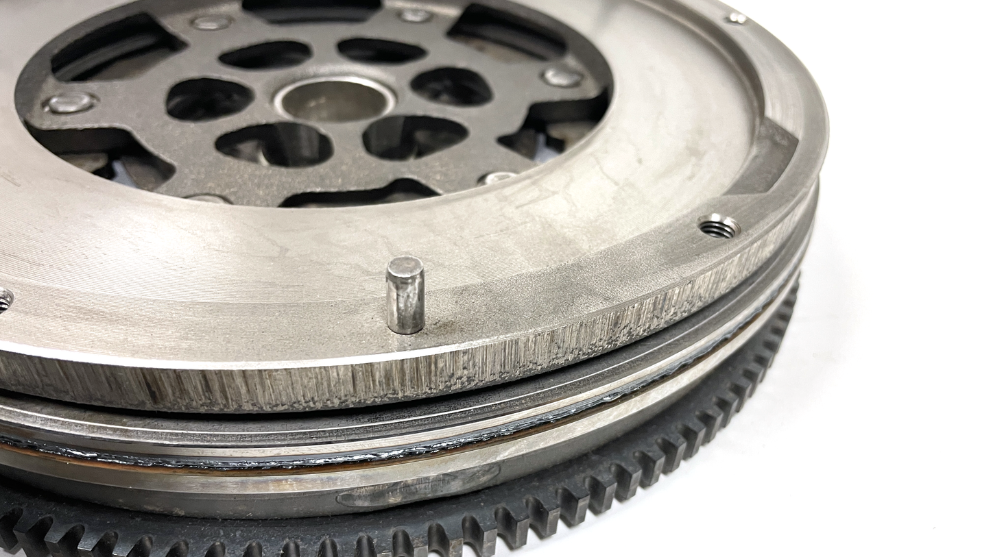 LUK OE Quality Clutch Kit - Ford Focus SVT 2.0L 2002-2004