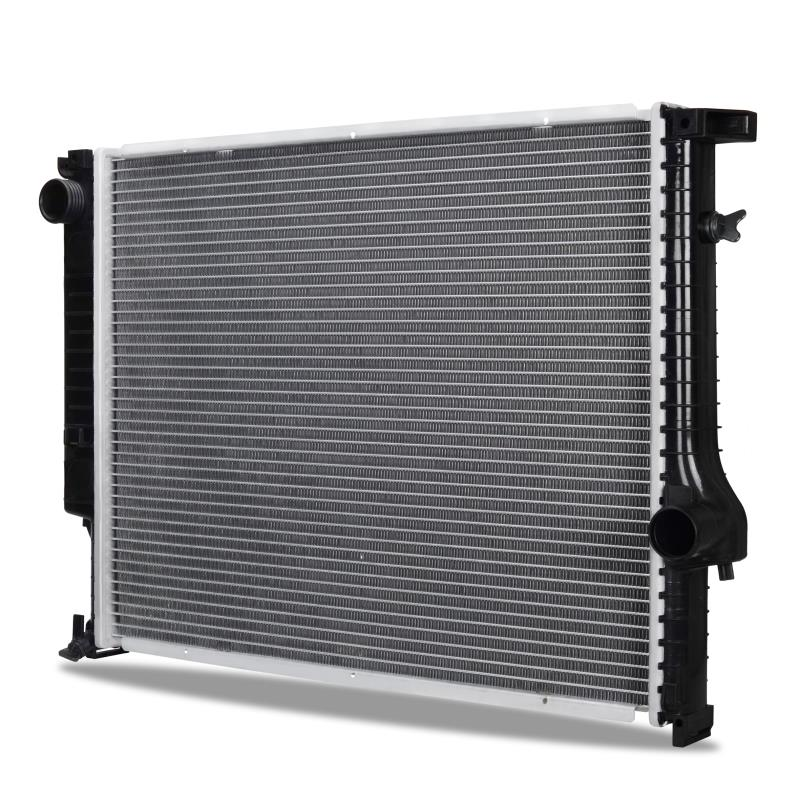 Mishimoto Replacement Radiator | 1988-1999 BMW 3-Series and M3 Manual (R1841-MT)