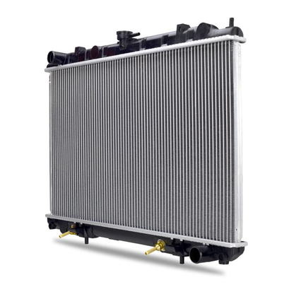 Mishimoto Replacement Radiator | 2000-2001 Infiniti I30/Nissan Maxima (R2329-AT)