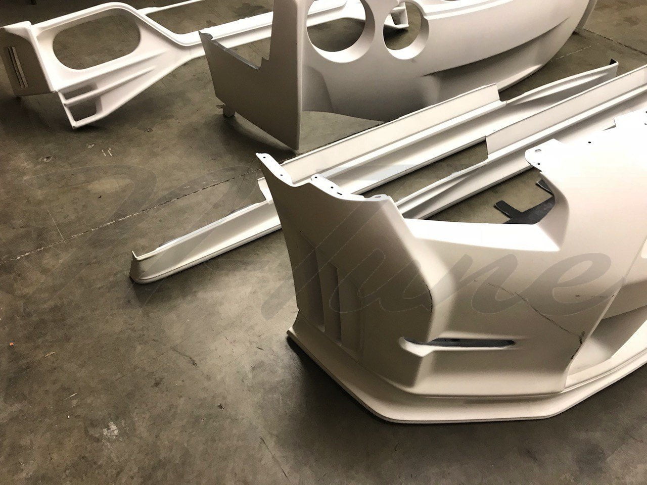 N-Tune Front Bumper (FRP):2009-2016 NISSAN GTR R35