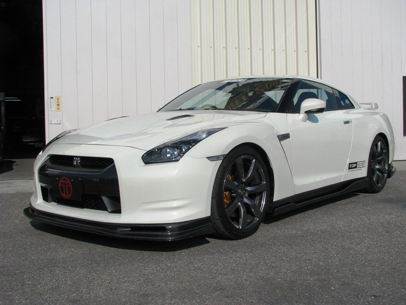 Top Secret Front Diffuser with skid plates for 2009-11 Nissan GT-R [R35]