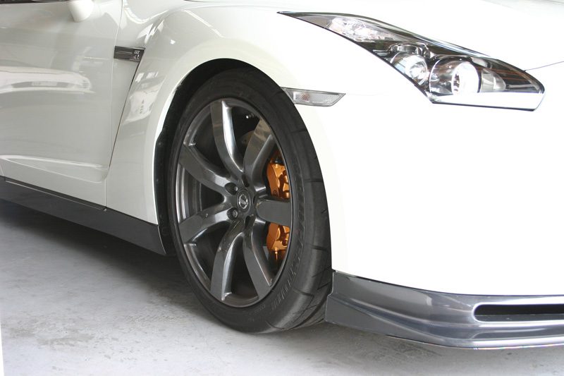 Top Secret Front Diffuser with skid plates for 2009-11 Nissan GT-R [R35]